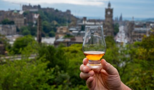 Скотч чи віскі? У нашому випадку – скотч … ) Скотч чи віскі? У нашому випадку – скотч … )